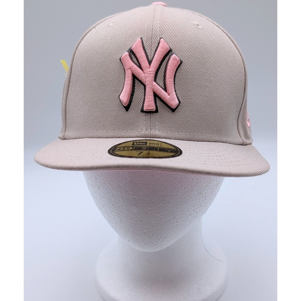 New Era 59FIFTY NY Yankees Fitted Hat 7 1/2 Stone Pink Floral Patch Cap